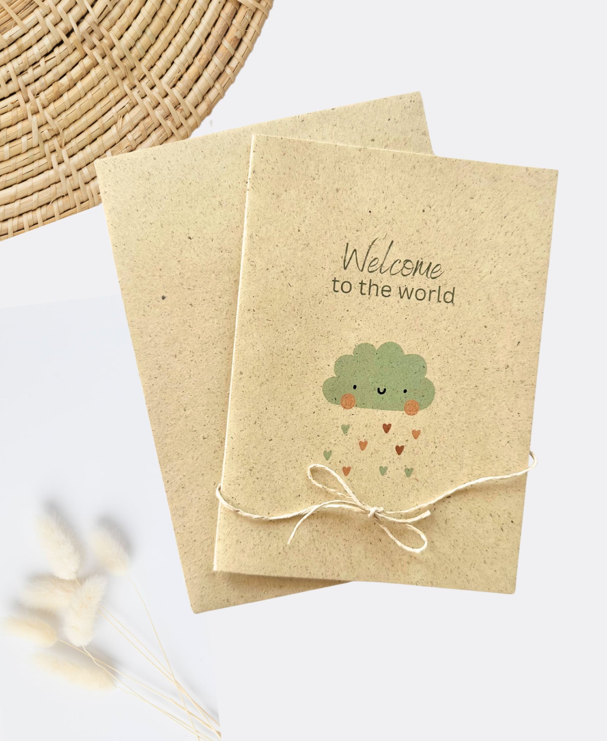 Umweltfreundliche Klappkarte Geburt aus Graspapier – natürliche Materialien für besondere Glückwünsche