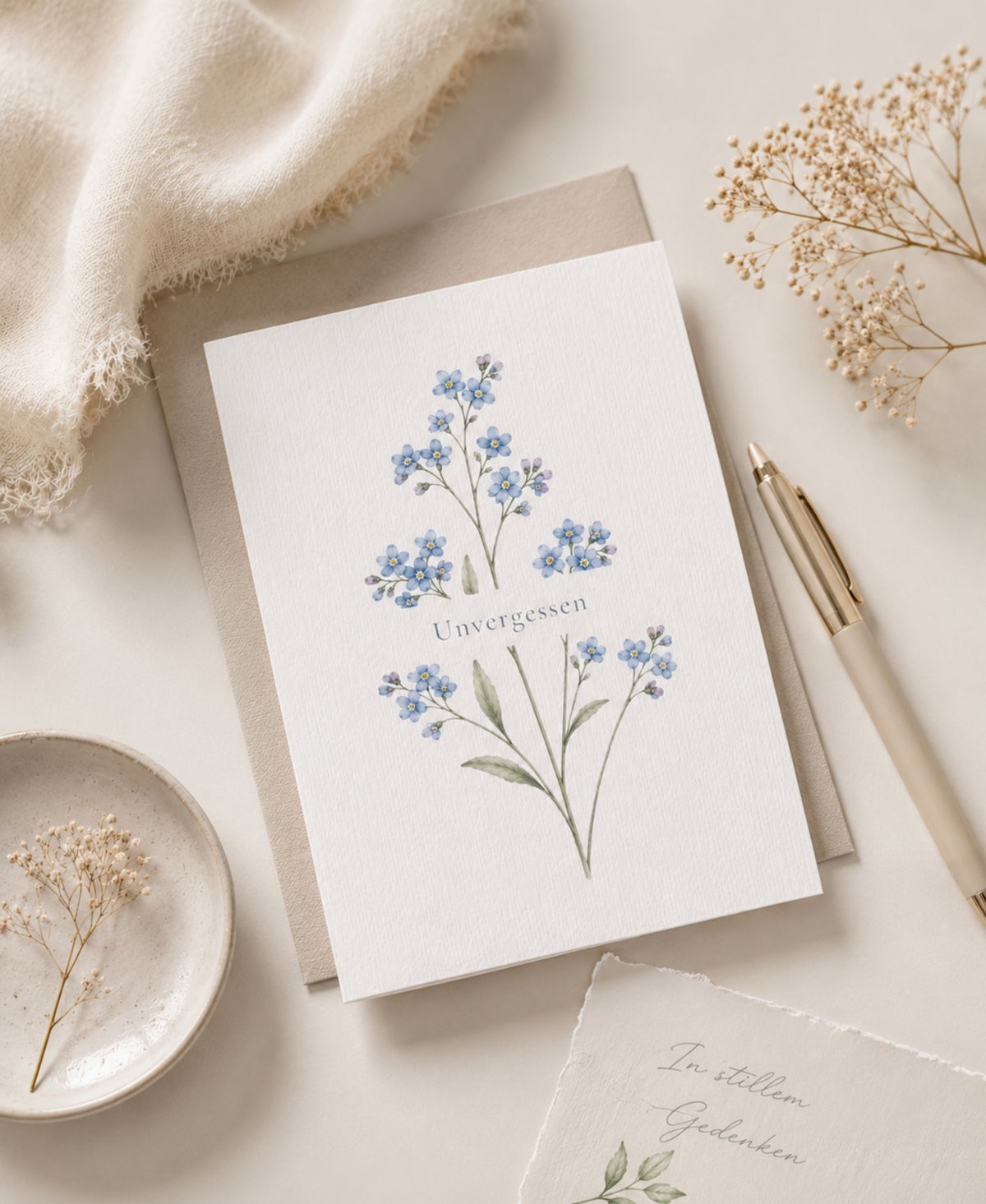 Beileidskarte mit Vergissmeinnicht-Aquarell auf säurefreiem Papier – einfühlsame Beileidskarte, hergestellt in Deutschland