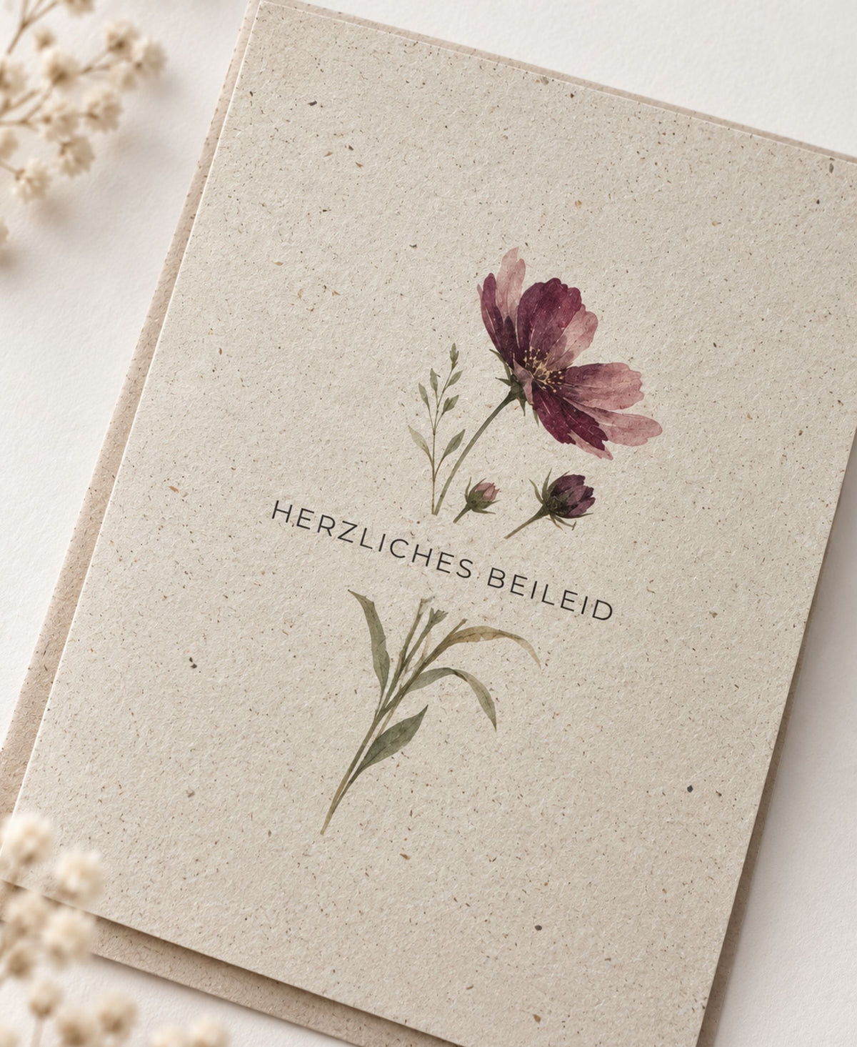 Trauerkarte „Herzliches Beileid“ – Graspapier mit Blumen