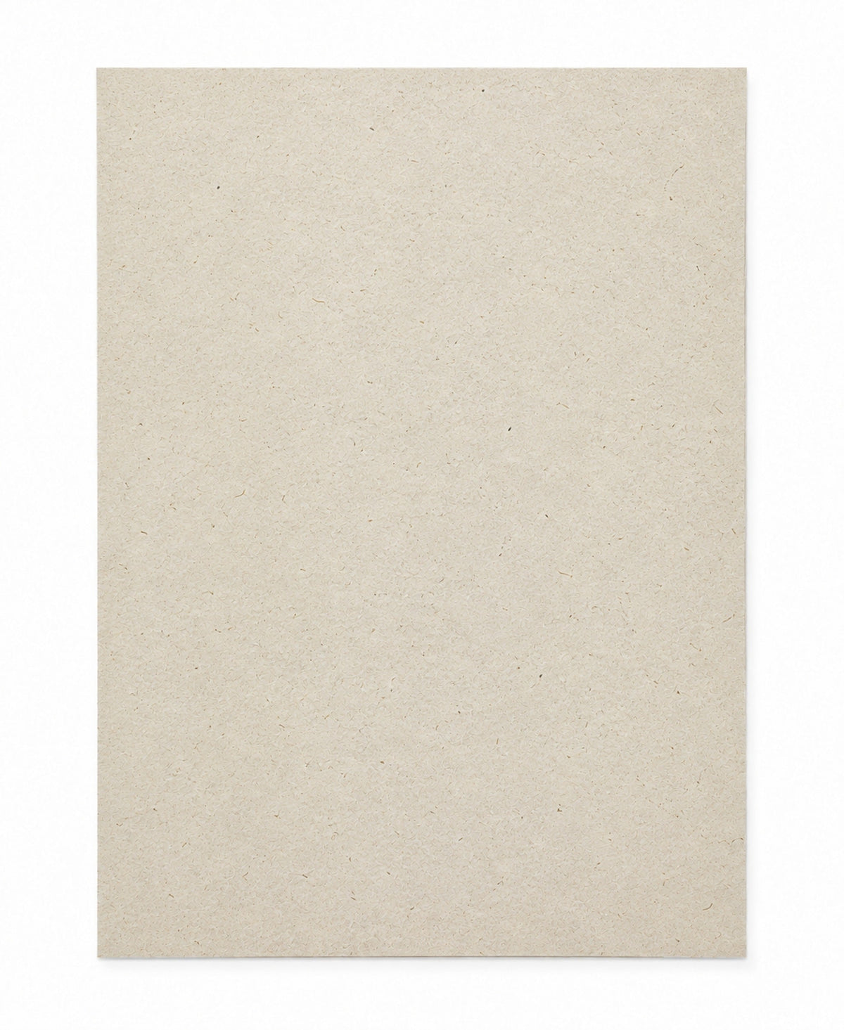 Blanko Geschenkpapier aus Graspapier im A3-Format mit feiner Faserstruktur, hochkant auf weißem Hintergrund
